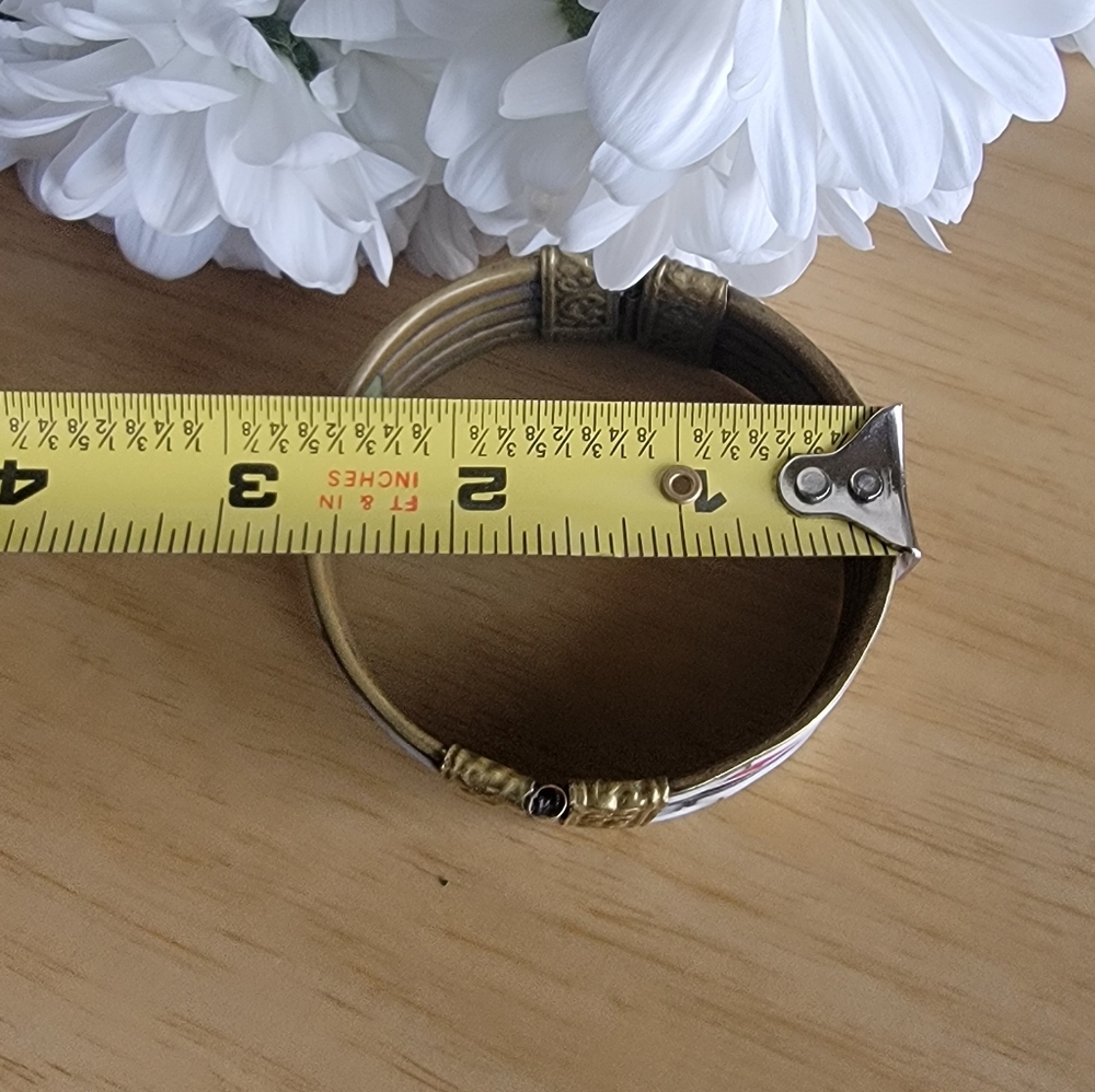 Vintage Elegant Brass and Mother of Pearl Bracelet - Picture 7 of 7